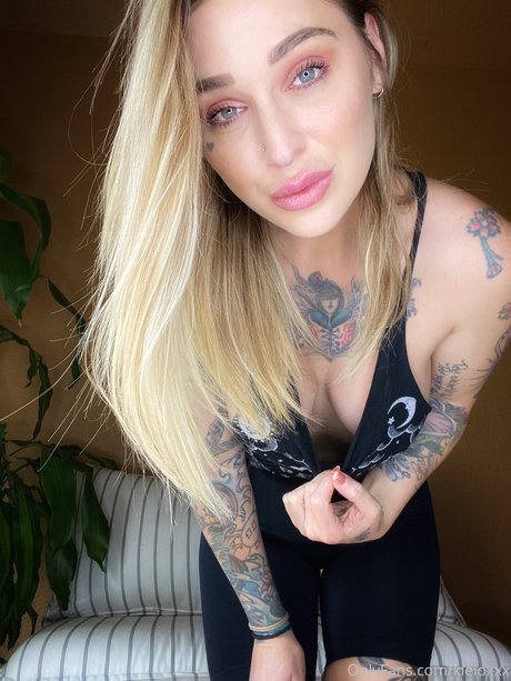 Kleio Valentien