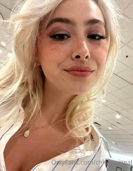 Chloe Surreal
