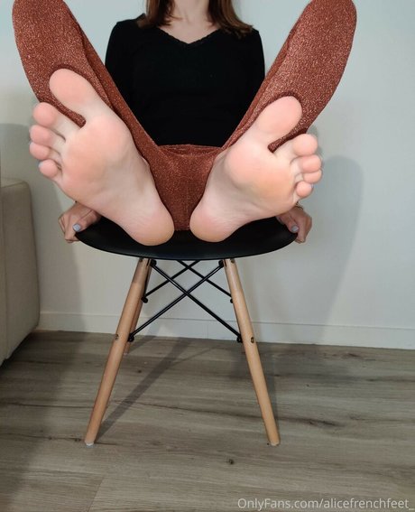 Alicefrenchfeet