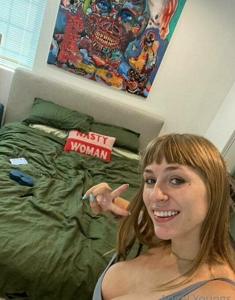 Angelyoungsxxx