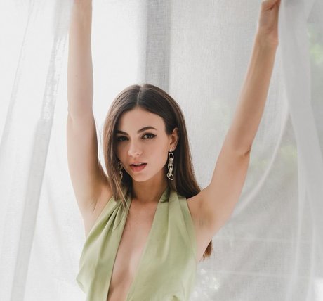 Victoria Justice