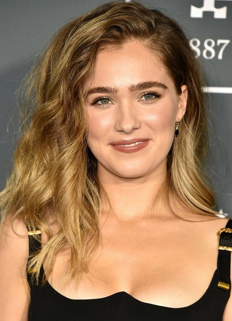 Haley Lu Richardson