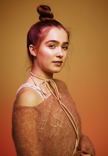 Haley Lu Richardson