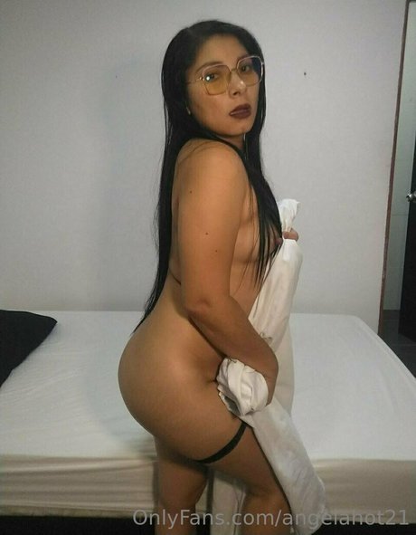 Angelahot21