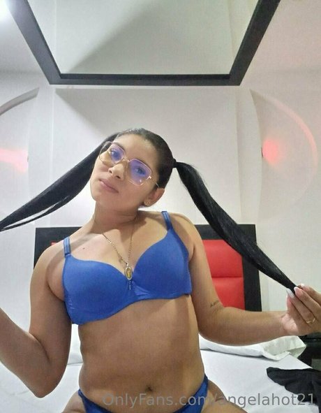 Angelahot21