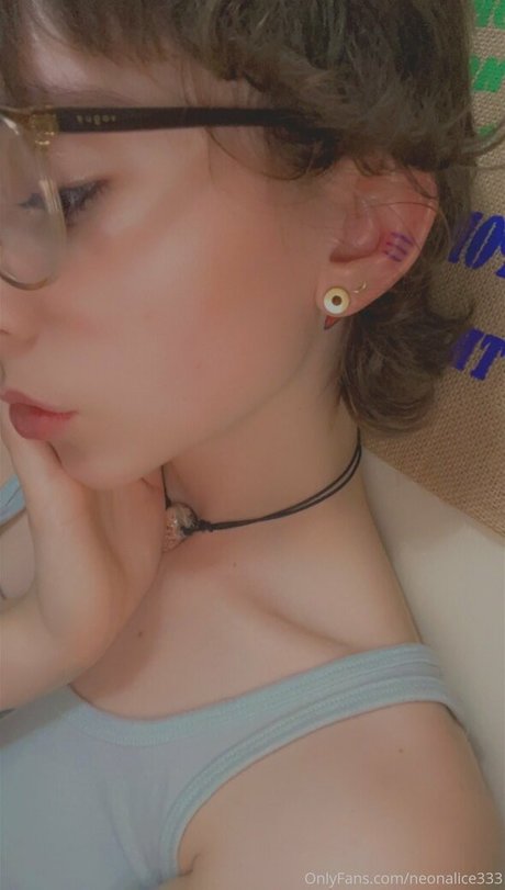 Neonalice333