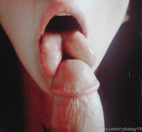 Crybabyy19