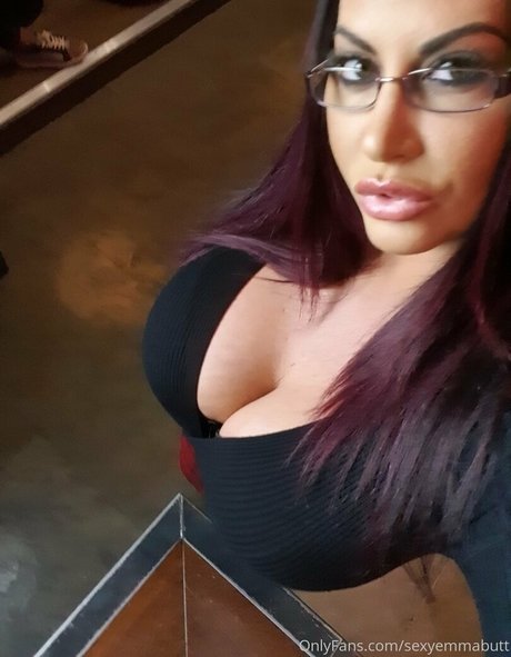 Sexyemmabutt