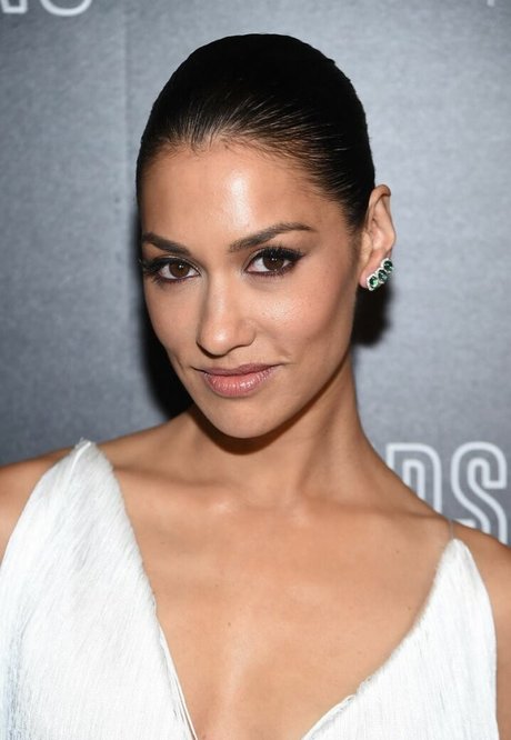 Janina Gavankar