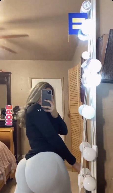 Latina California Girl