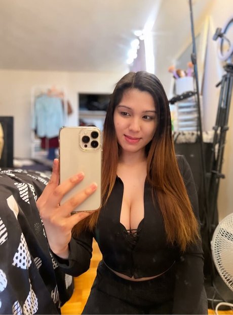 Sabrina Chelsiee Cargo