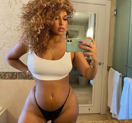 Aisha Thalia