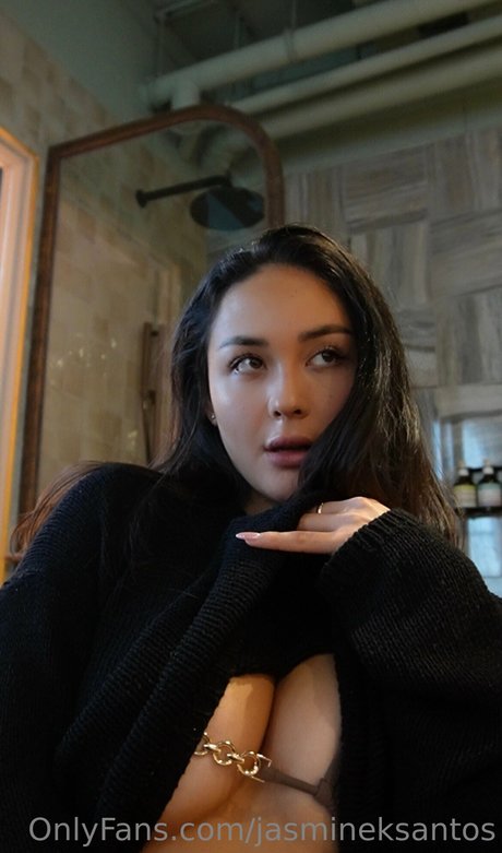 Jasmine Santos