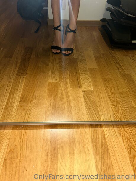 Petite Halfasiangirl