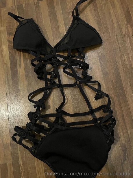Mixedmystiquebaddie