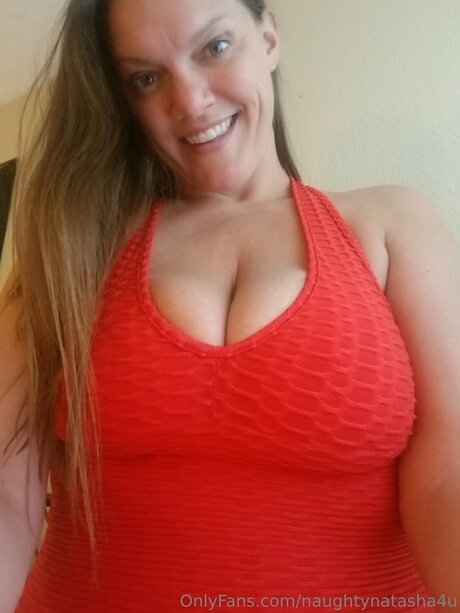 Naughtynatasha4u
