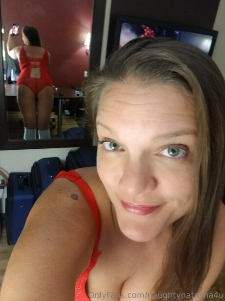 Naughtynatasha4u