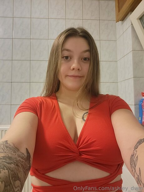 Ashley Dwm