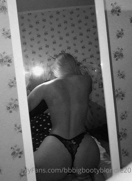 Bigbootyblondie