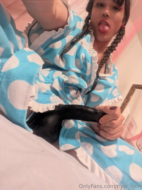 Nyxi Leon
