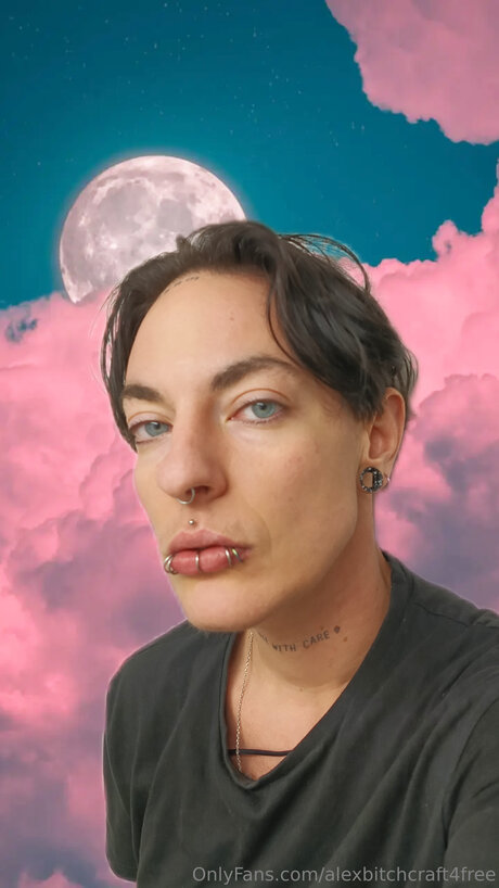 Alexbitchcraft4free