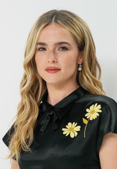 Zoey Deutch