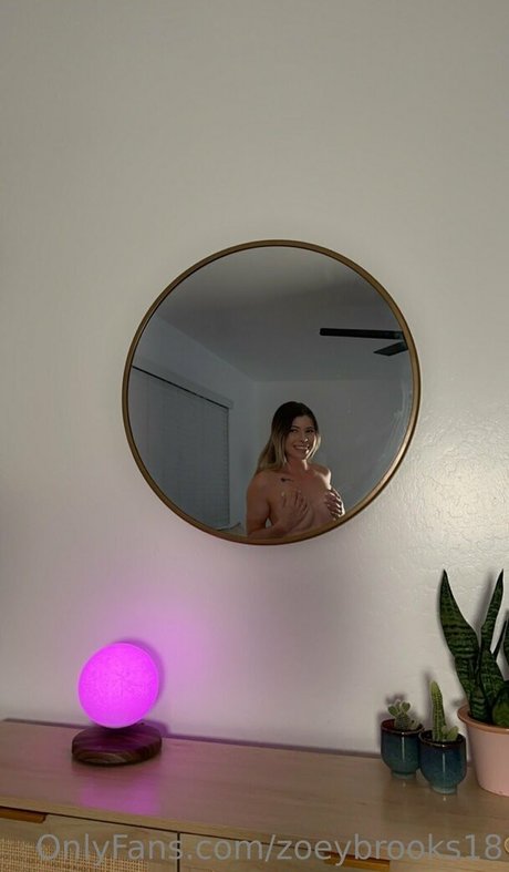 Zoeybrooks18