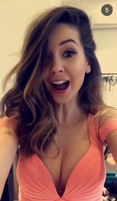 Zoe Sugg