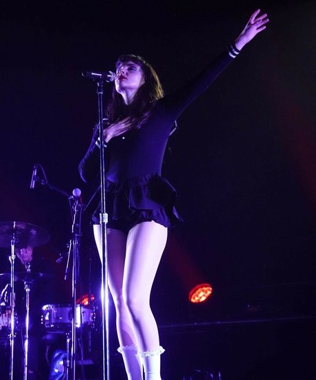 Lauren Mayberry