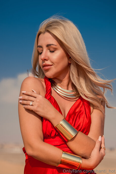 Shanti Hot