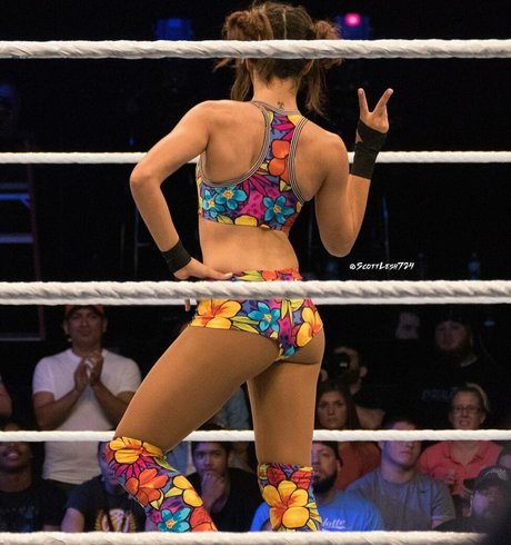 Dakota Kai