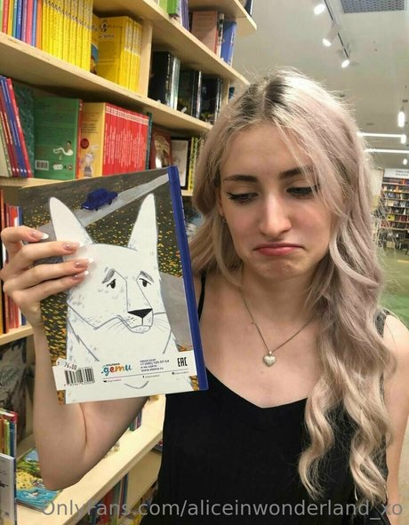Aliceinwonderlandxo