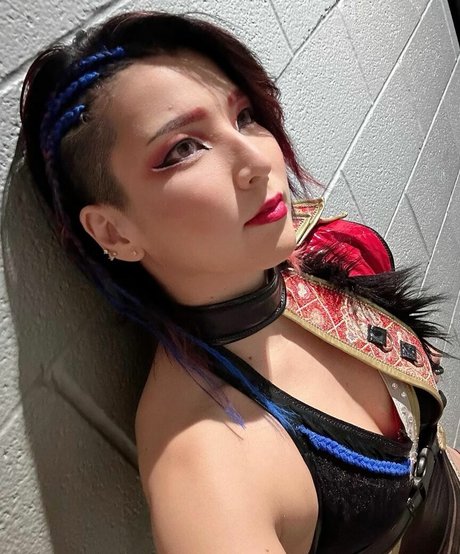 Hikaru Shida