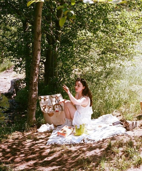 Grace Caroline Currey