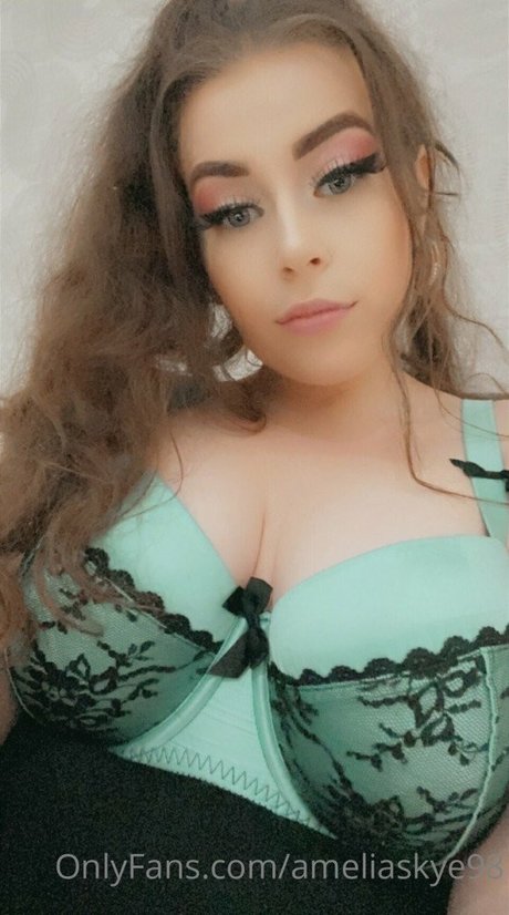 Ameliaskye98