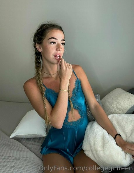 Collegegirlteen