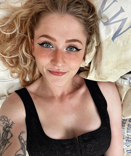 Janet Devlin