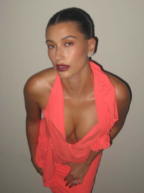 Hailey Baldwin Bieber