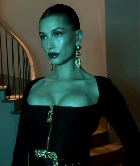 Hailey Baldwin Bieber