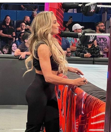 Trish Stratus