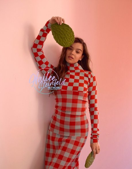 Hailee Steinfeld