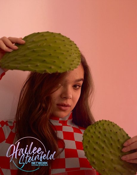 Hailee Steinfeld
