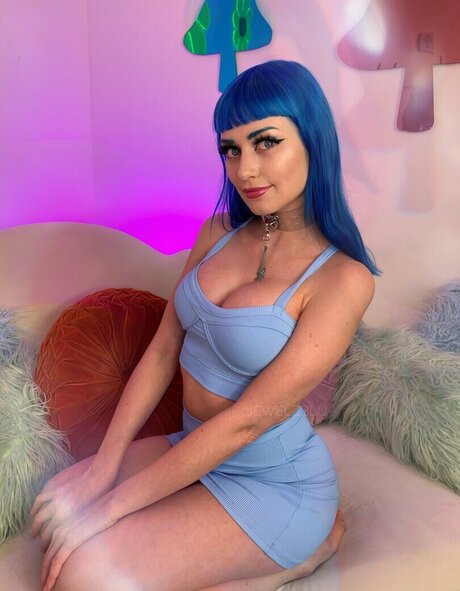 Jewelz Blu