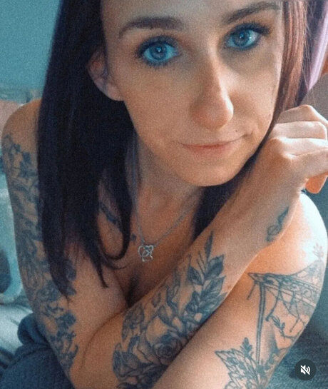Justanotherwife30