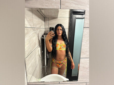 Miss Rachael English