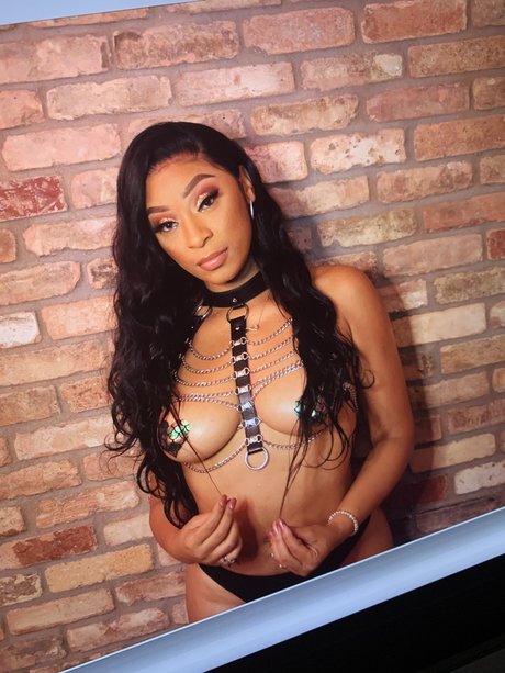 So Unique Uncensored