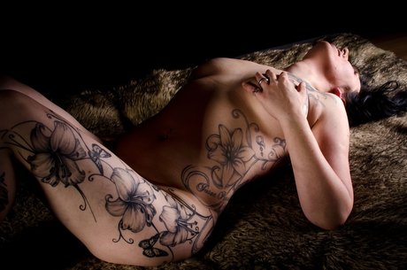 Mature Bittersweet Kiss Sunny