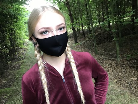 Mercedes Madelief Curiousgirl