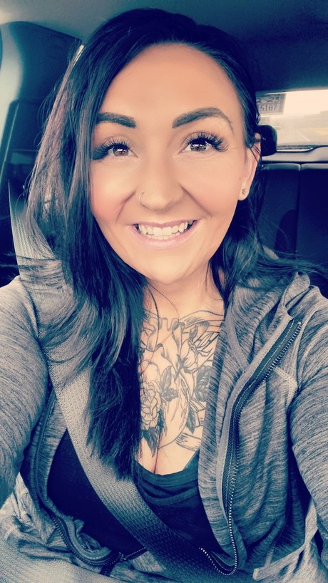 Goddess Megan Nicole