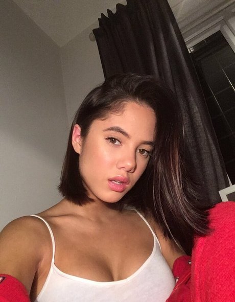 Saoirse Alicia Behzadi